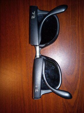 Ray-Ban RB4105 Folding Wayfarer sunglasses
